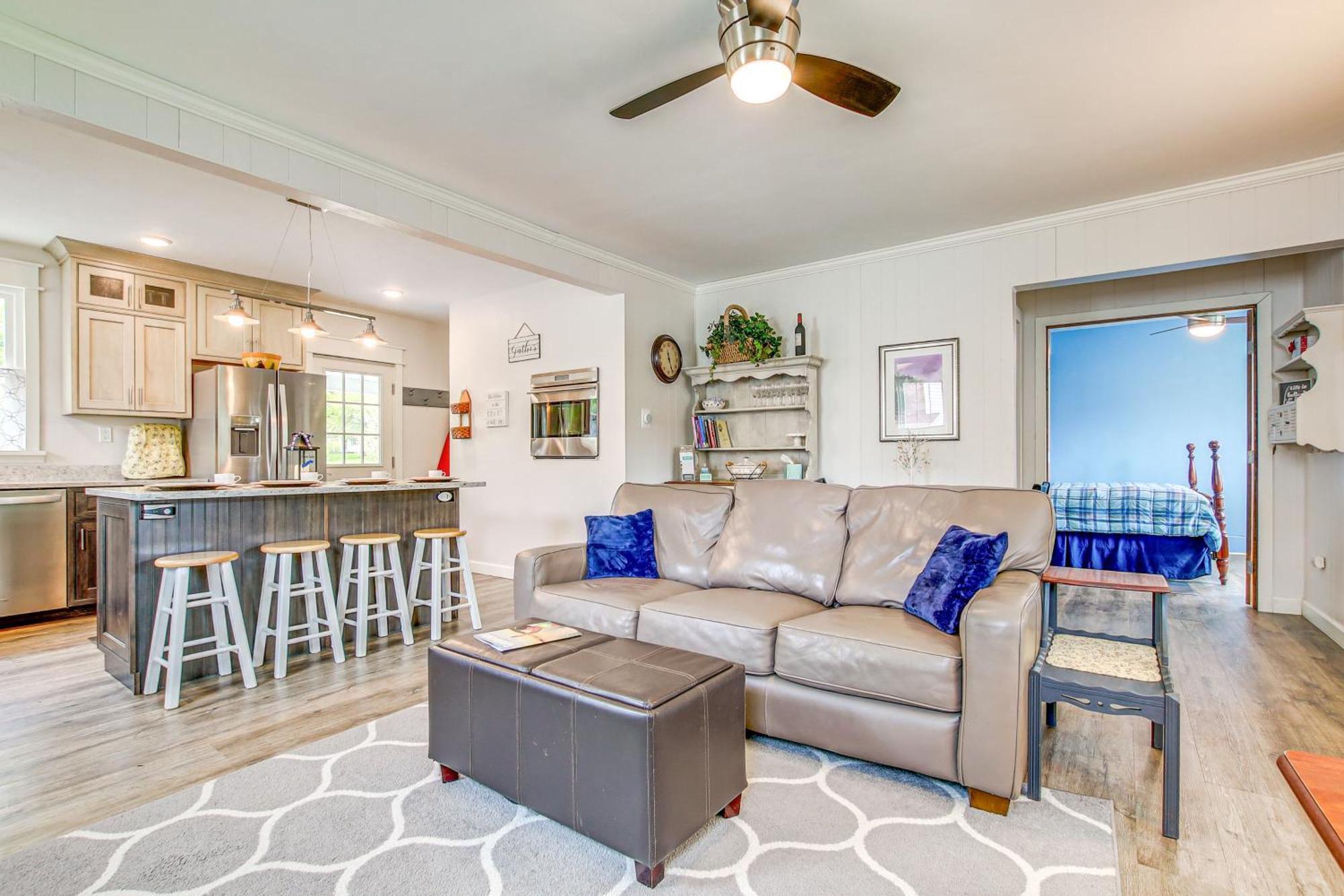 Lavish House With Patio - 2 Blocks To Green Lake! Ngoại thất bức ảnh